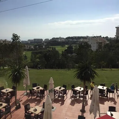 A Large Self Contained With 2 Bedrooms With Balcony - 1 Double And 1 Family With 4 Single Beds * Mijas