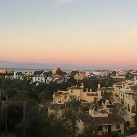 Apartment A Large Self Contained With 2 Bedrooms With Balcony - 1 Double And 1 Family With 4 Single Beds Mijas