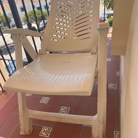 A Large Self Contained With 2 Bedrooms With Balcony - 1 Double And 1 Family With 4 Single Beds * Mijas